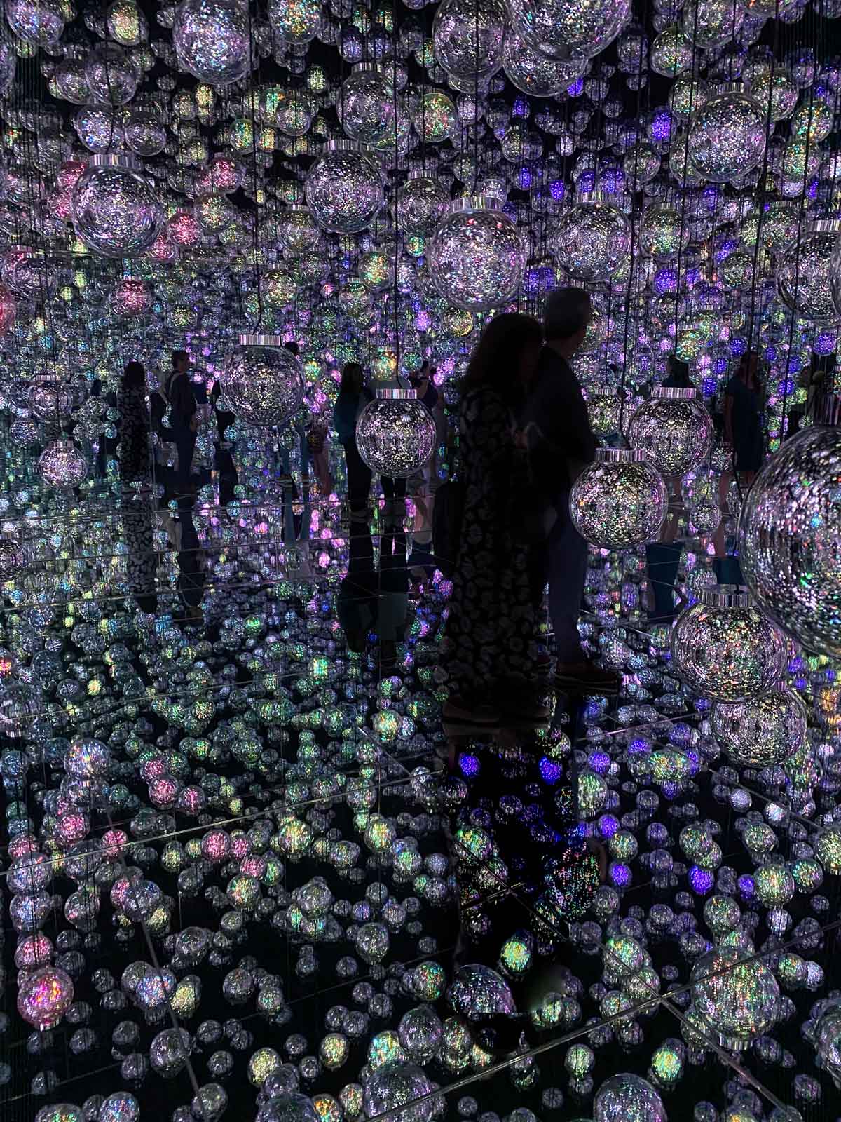 Bubbles of light at teamLab Borderless