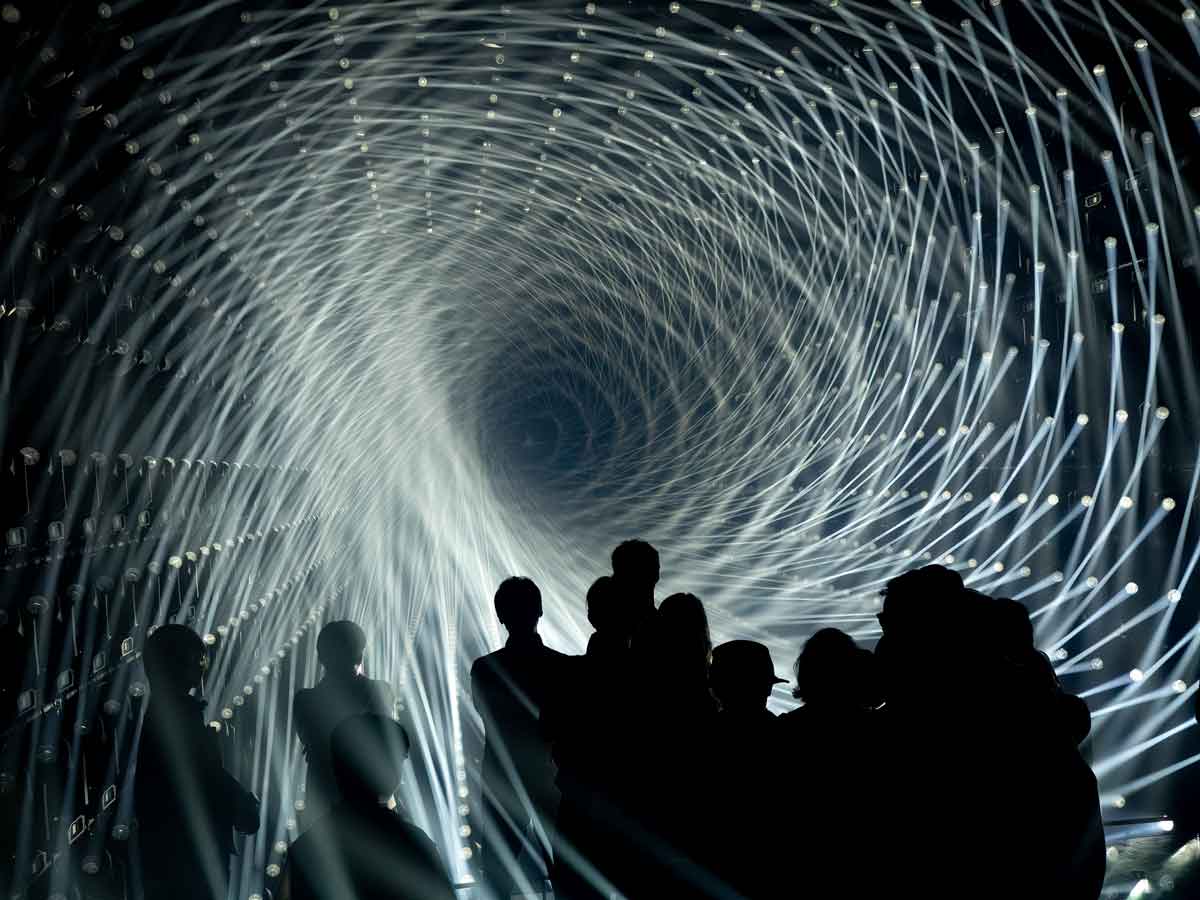 laser light tunnel at teamLab Borderless